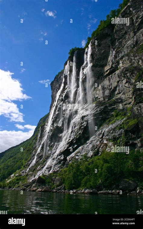 Seven Sisters Waterfall Stock Photo - Alamy