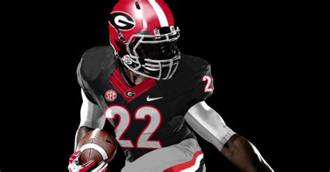 Will Georgia wear black uniforms this year? Recruit says yes