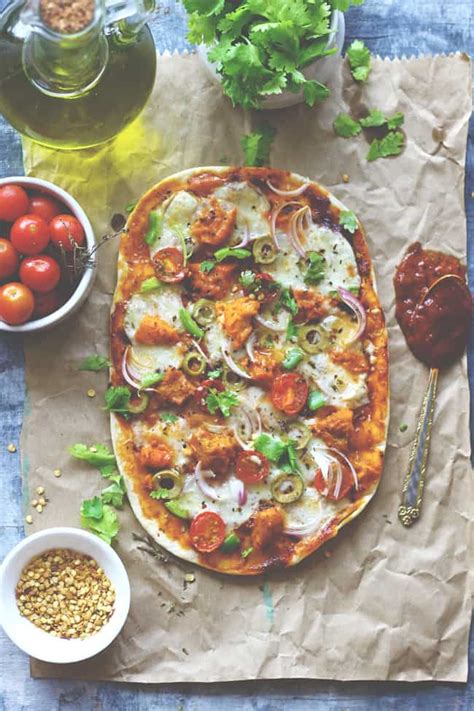 Naan Pizza (15 Minute Pizza Recipe) - Fun FOOD Frolic