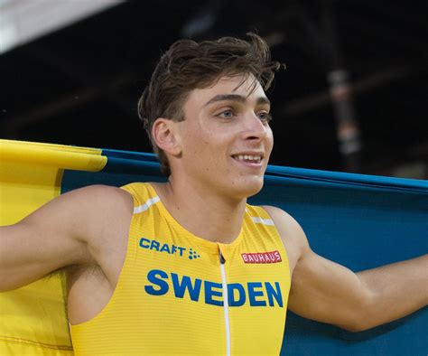 Armand Duplantis Breaks Pole Vault World Record in 2022 | Olympic ...