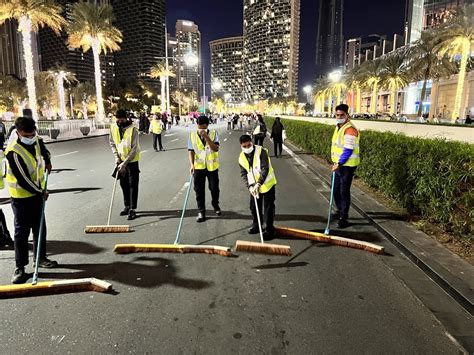 Emrill cleans Downtown Dubai after new year celebrations - Construction Week Online