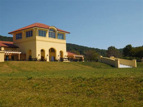 Breaux Vineyards Tasting Room - WorldSmith