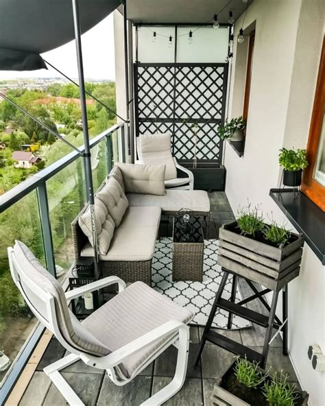 36 Small Condo Balcony Ideas that Will Inspire You - Page 2 of 3 - Cozyhome 101