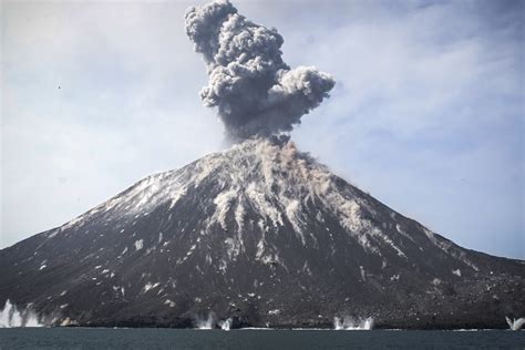 ‘Child of Krakatoa’, the lava bomb-hurling volcano that triggered ...