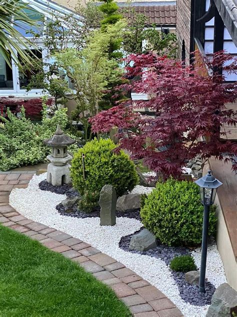 Pin by Susan Carpel Martin on garden ideas | Japanese garden landscape, Small front yard ...