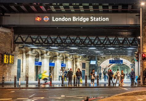 London Bridge station forced into closure from catastrophic blaze ...