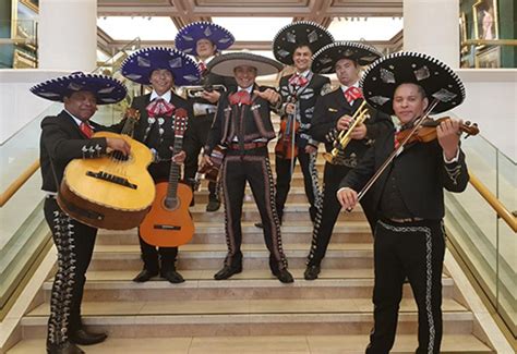 Mariachi - Mexican Musician - Mariachi Band