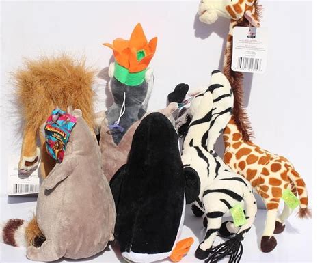 2019 2017 Madagascar Alex Marty Melman Gloria Plush Toys Lion Zebra Giraffe Monkey Penguin Hippo ...