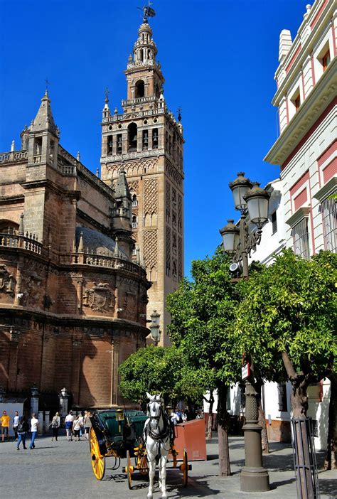 Welcome to Casco Antiguo in Seville, Spain - Encircle Photos