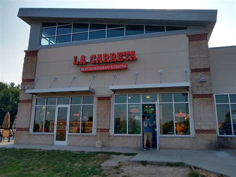 La Carreta Mexican Restaurant | 121 Express Ln, Lansing, KS 66043, USA