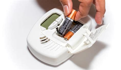 How To Replace A Carbon Monoxide Detector | Storables