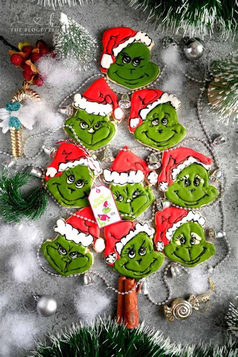 Grinch Cookies - Sugar Cookies Decorated with Icing for Christmas!