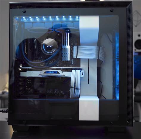 NZXT H700i Black-Blue Kraken AOI with white RAM