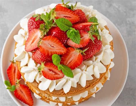 Sponge Cake With Fruit And Whipped Cream: A Sweet Sensation