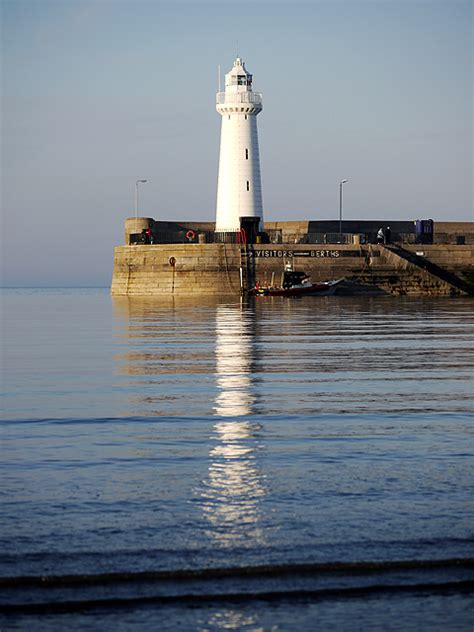 Donaghadee Lighthouse © Rossographer :: Geograph Ireland