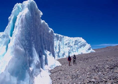 IJsklimmer Gadd op mt Kilimanjaro: “Bijna alle gletsjers verdwenen’’ - Explore Africa