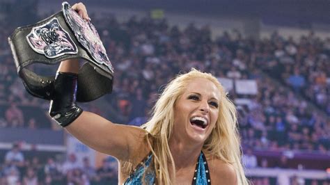 Michelle McCool talks what led her to leave WWE - Diva Dirt