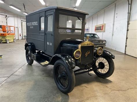 1926 Ford Club Wagon Van | Vintage Car Collector