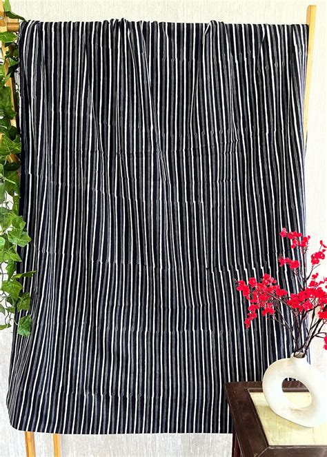 Black and White Stripes Printed Cotton Fabric – Sujatra