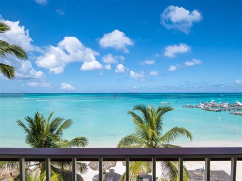 Ocean Front View King Room - Holiday Inn Resort Aruba - Beach Resort