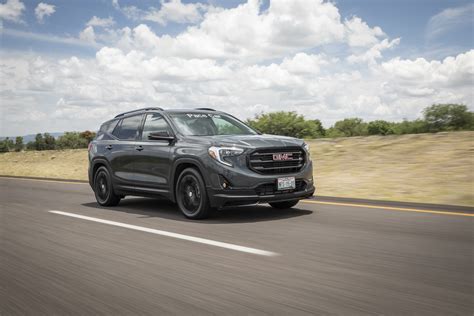 GMC Terrain Black Edition llega a México por $669,900 – Autos y Moda México