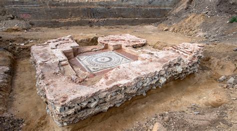 Exceptional Roman Mausoleum discovered in South London