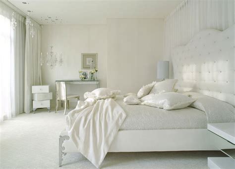 30 White Bedroom Ideas For Your Home