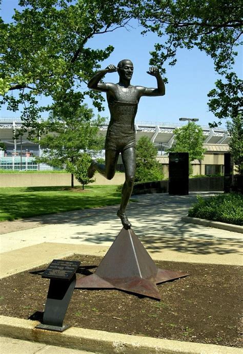 Ohio State's Jesse Owens statue: Driving past a legend - cleveland.com