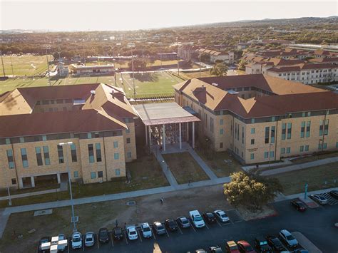 Housing - UTSA Admissions