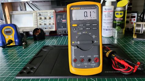 FLUKE 87V True RMS Industrial Digital Multimeter - YouTube