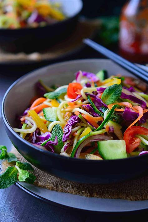 Raw Vegan Noodles Salad | The Stingy Vegan