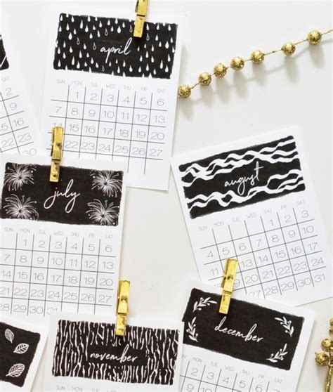 Printable Desk Calendar (Inexpensive Gift Idea) – Jessica Baker – Blog