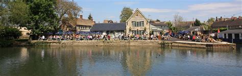 Lechlade Accommodation/Bed/Breakfast/Swindon | Riverside Pub, Lechlade, Cotswold | Arkells