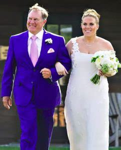 Amanda Belichick Bio, Wiki, Net Worth, Husband, Wedding, Age