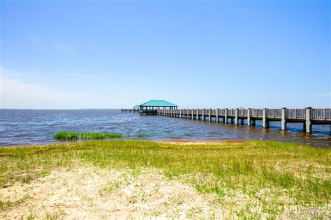 Take a Day Trip to Ocean Springs, MS on Your Dauphin Island Vacation