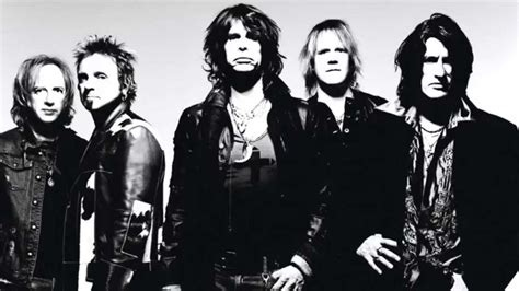 AEROSMITH & RUN DMC WALK THIS WAY - YouTube