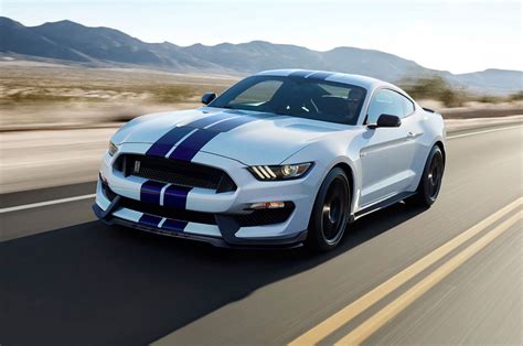 2016 Ford Shelby GT350 Mustang Review