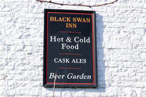 The Black Swan Inn – Swanage.co.uk