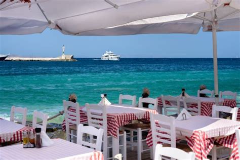 What & Where to Eat in Mykonos Greece - Best Mykonos Restaurant Guide