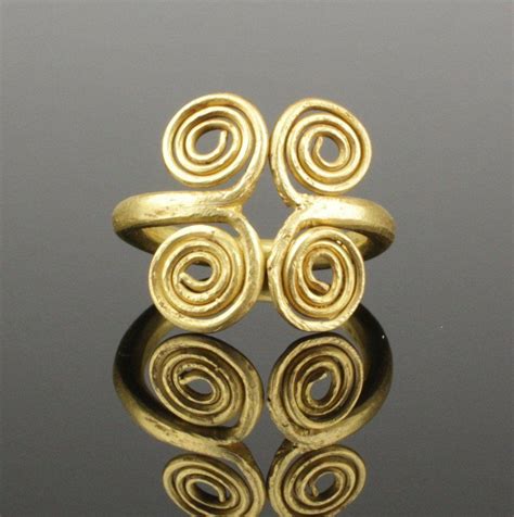 MAGNIFICENT ANCIENT VIKING GOLD RING - CIRCA 10TH CENTURY AD | Norse jewelry, Ancient jewels ...