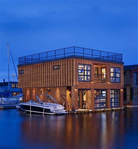 Floating House Design