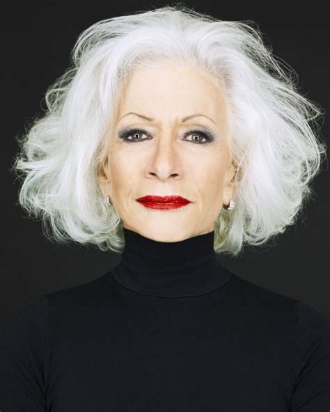 21 Glamorous Grey Hairstyles for Older Women - Haircuts & Hairstyles 2020