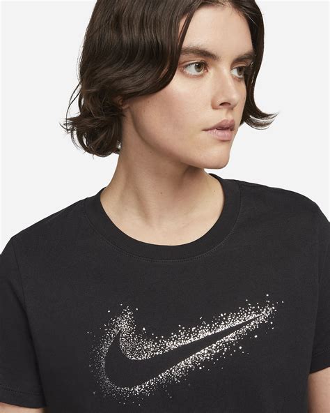 Nike Sportswear Swoosh Women's Graphic T-Shirt. Nike PH