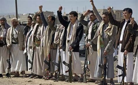 Houthi Rebels Seize Yemen State Media, Battle Soldiers