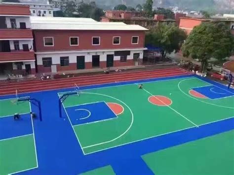 Seamless Rubber Basketball Court Flooring , Polyurethane Resin Soft Rubber Flooring