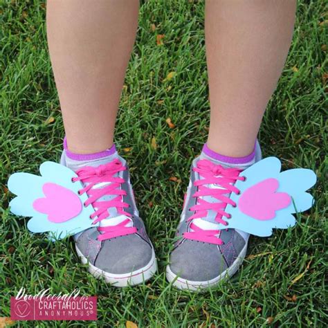 36 Fabulous Shoe Makeovers Anyone Can Do! - DIY Projects for Teens