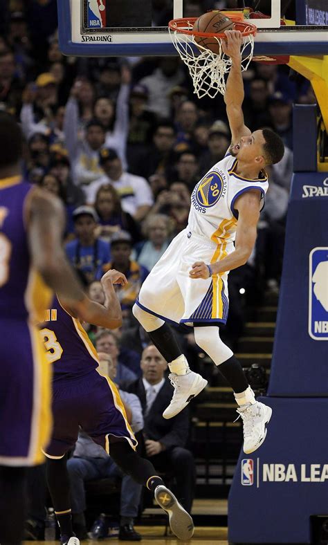 Making of a rare Stephen Curry dunk: ‘Doesn’t just happen by accident’