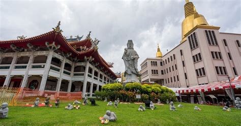 Kong Meng San Phor Kark See Monastery:Your Own Pocket Guide!