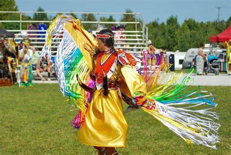 Traditional Native American Dance Clothing