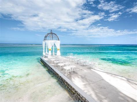 Sandals Royal Caribbean Resort & Private Island Weddings | Kenwood Travel